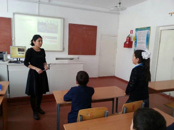 "Жемқорлықпен күрес және заңның үстемдігі-Жолдаудың басым бағыты"тақырыбында бірыңғай сынып сағаттары 