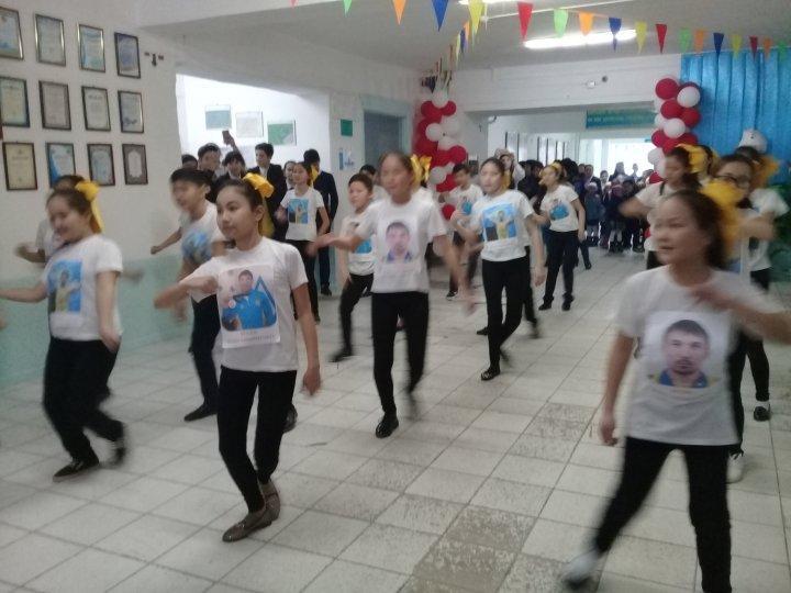 "100 жаңа жоба есім"і Ақжүрек Таңатаровпен кездесу 