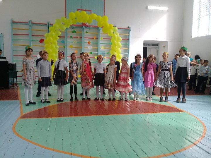 "Күз береке" байқауы 2-4 сыныптар арасында өткізілді.