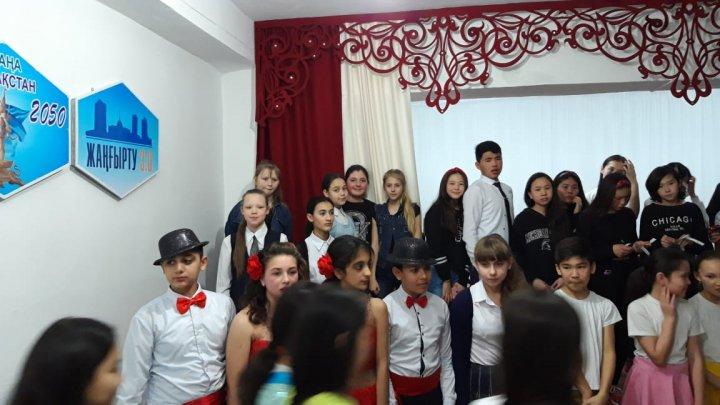 "Менің сыныбым өзгеше" байқауы ұйыдастырылды. Басжүлде 8 б сыныбы алды.