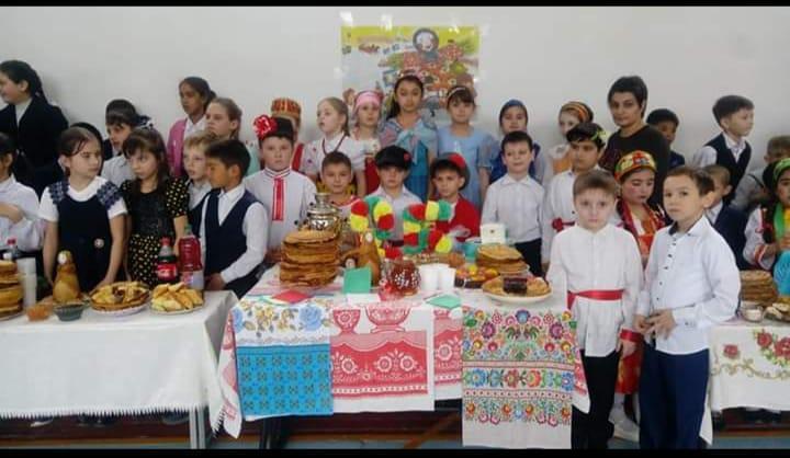 Ә.Молдағұлова атындағы №28 орта мектепте қысты шығарып салу,көктемді қарсы алу мақсатында Масленица мерекесі тойланды.