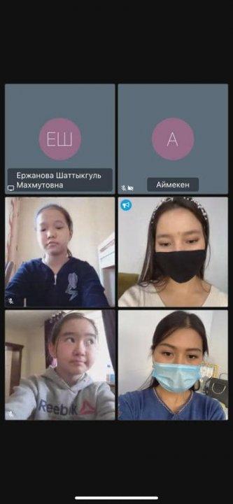 Ә.Молдағұлова атындағы #28мектебінде "Қыз -ұлттың ұяты,халықтың шырайы"тақырыбында жоспарға сәйкес қыздар жиналысы өткізілді.Жетекшісі Назир М.Т.
